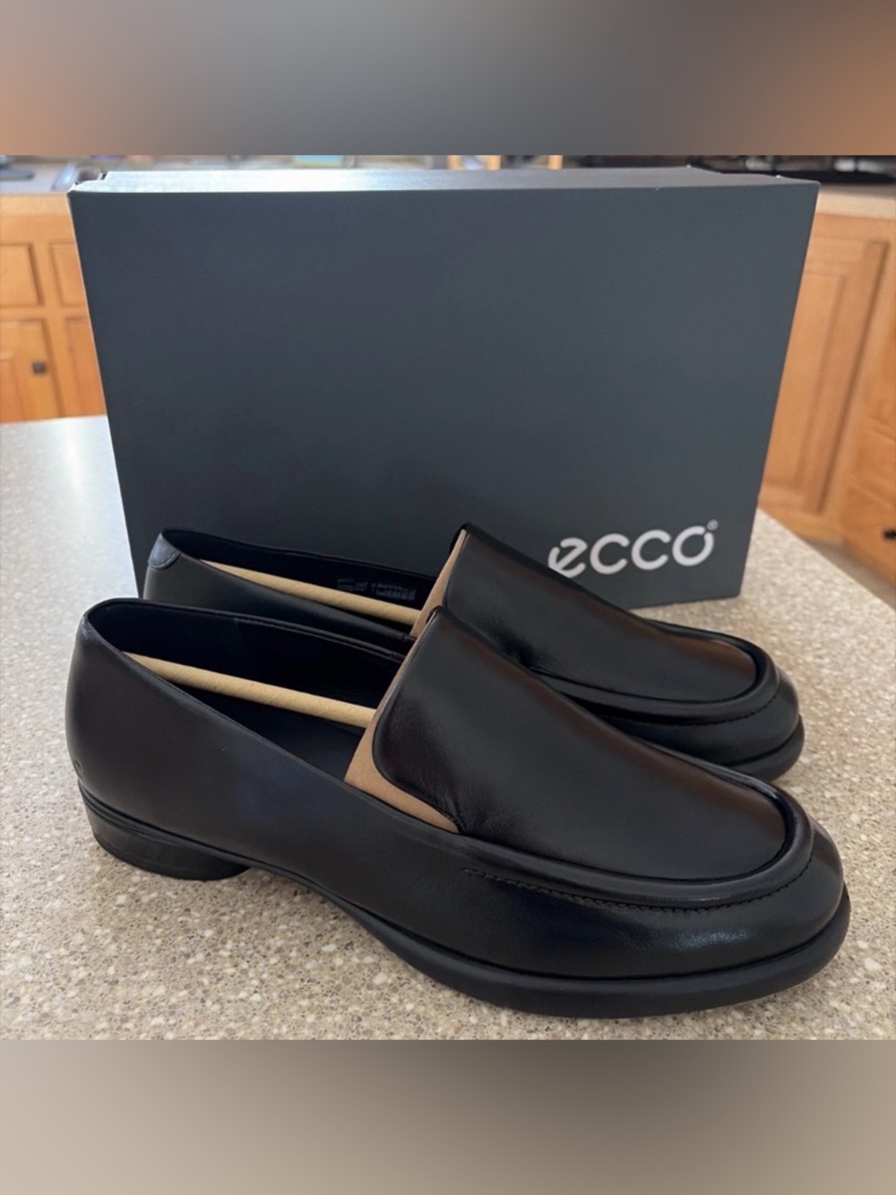 ECCO Women's Black Leather Slip-On Loafers